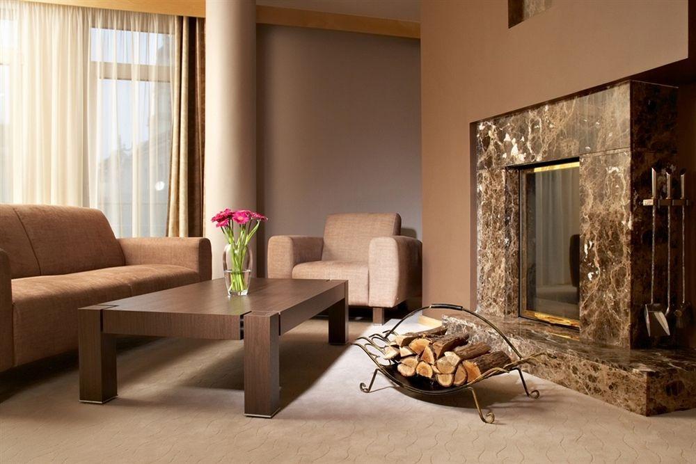 Royal Square Hotel & Suites Рига Екстериор снимка