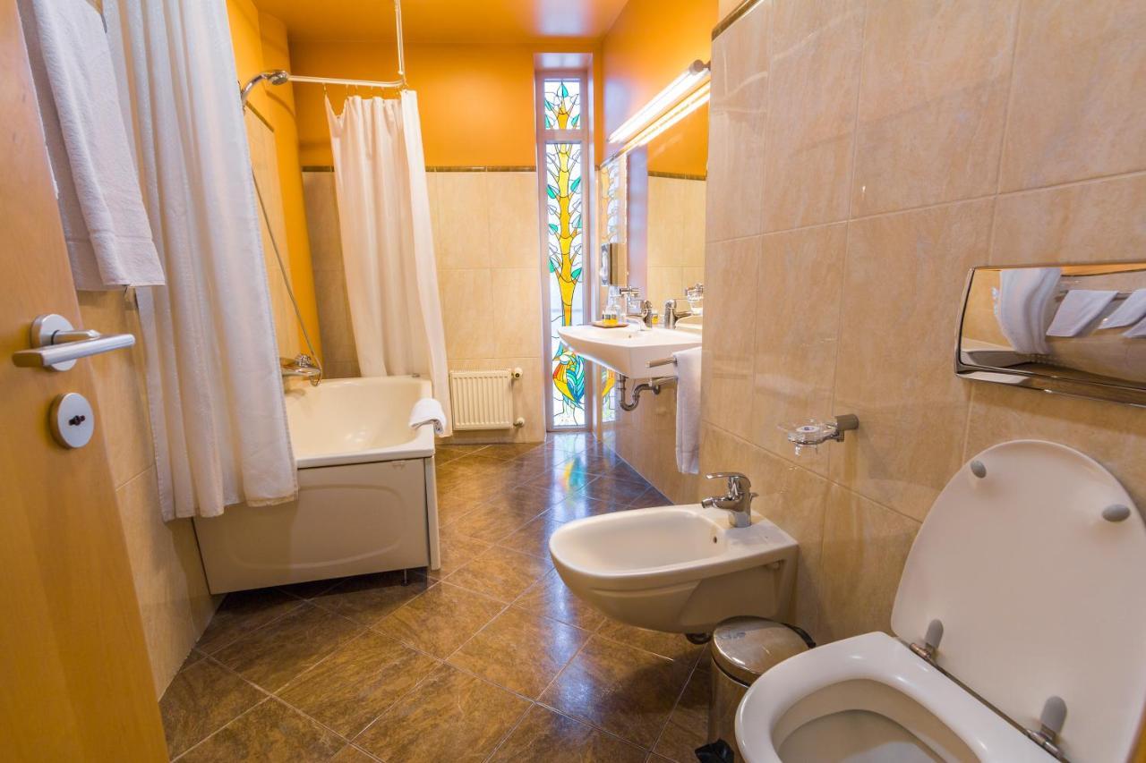 Royal Square Hotel & Suites Рига Екстериор снимка