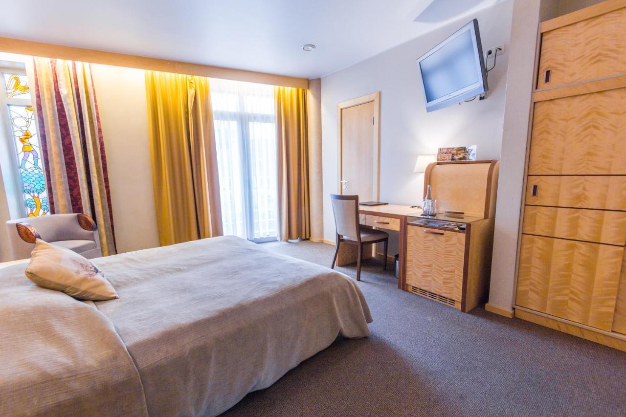 Royal Square Hotel & Suites Рига Екстериор снимка