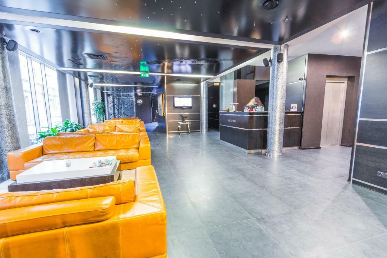 Royal Square Hotel & Suites Рига Екстериор снимка