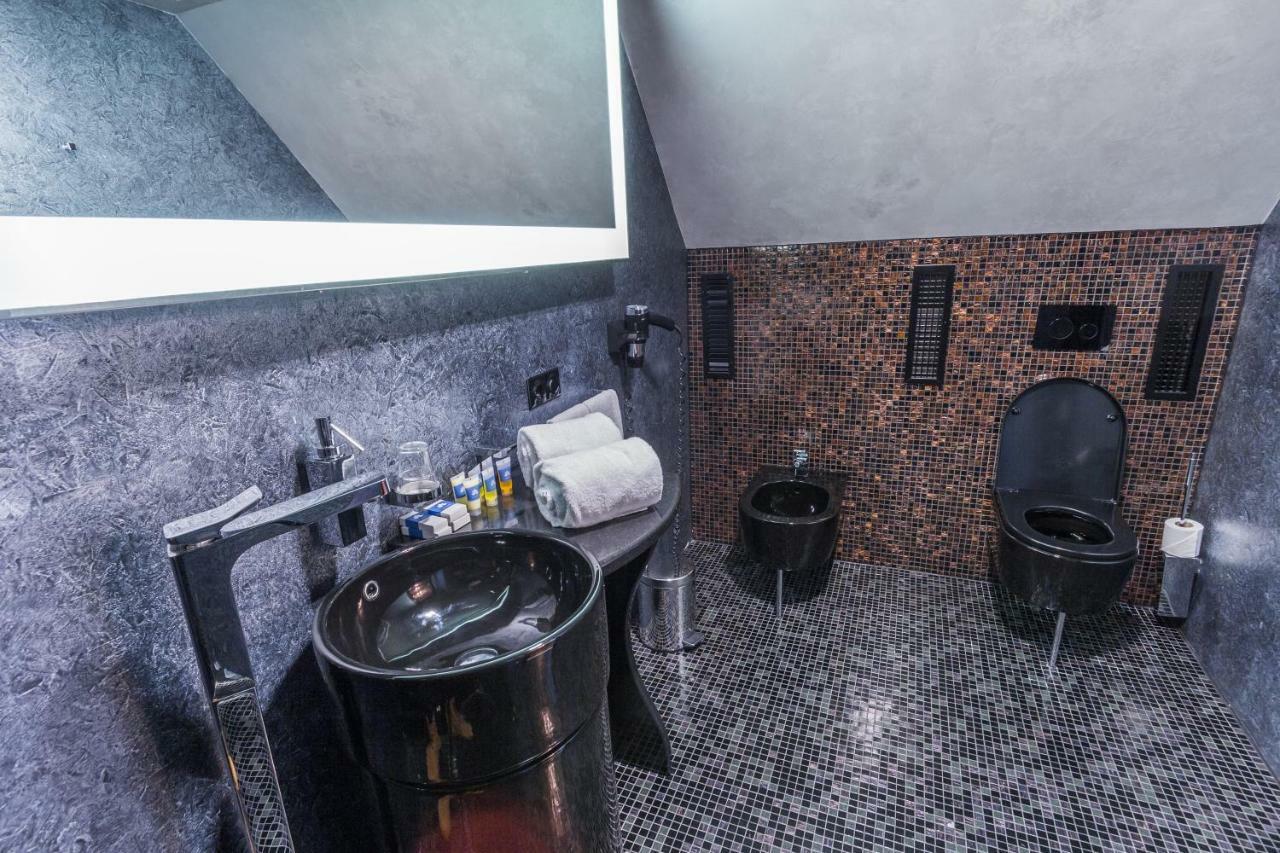 Royal Square Hotel & Suites Рига Екстериор снимка