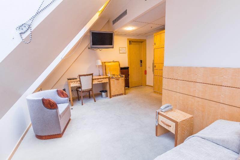 Royal Square Hotel & Suites Рига Екстериор снимка